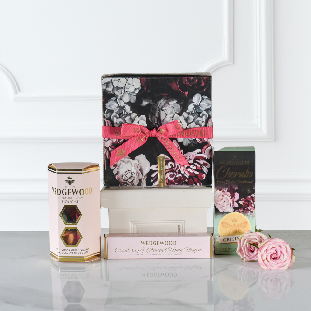 Wedgewood Nougat Wedgewood Classic Hamper Pink Shop Online. Door