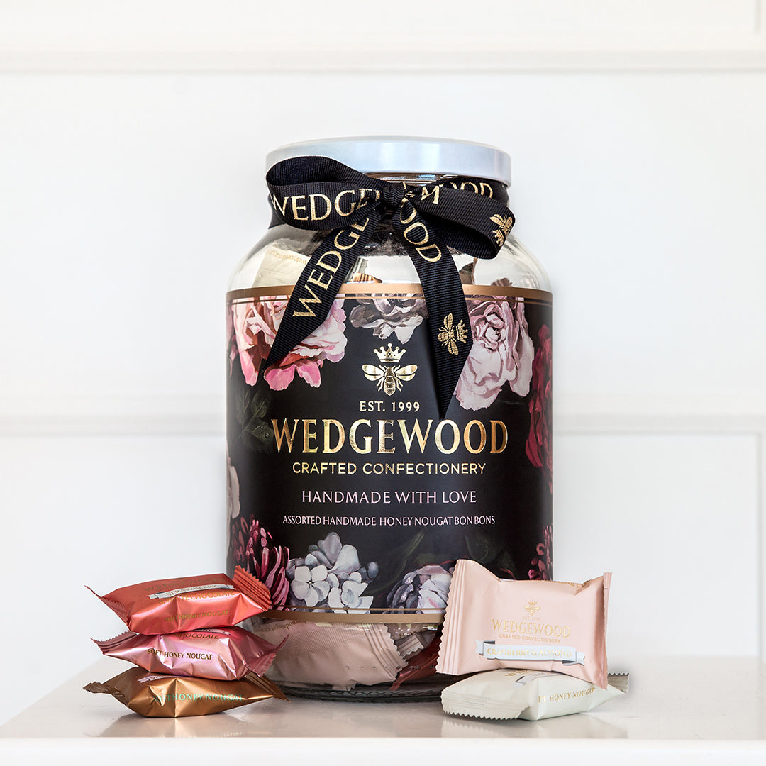 The Floral Jar (Ex-Factory Price) | Wedgewood Nougat