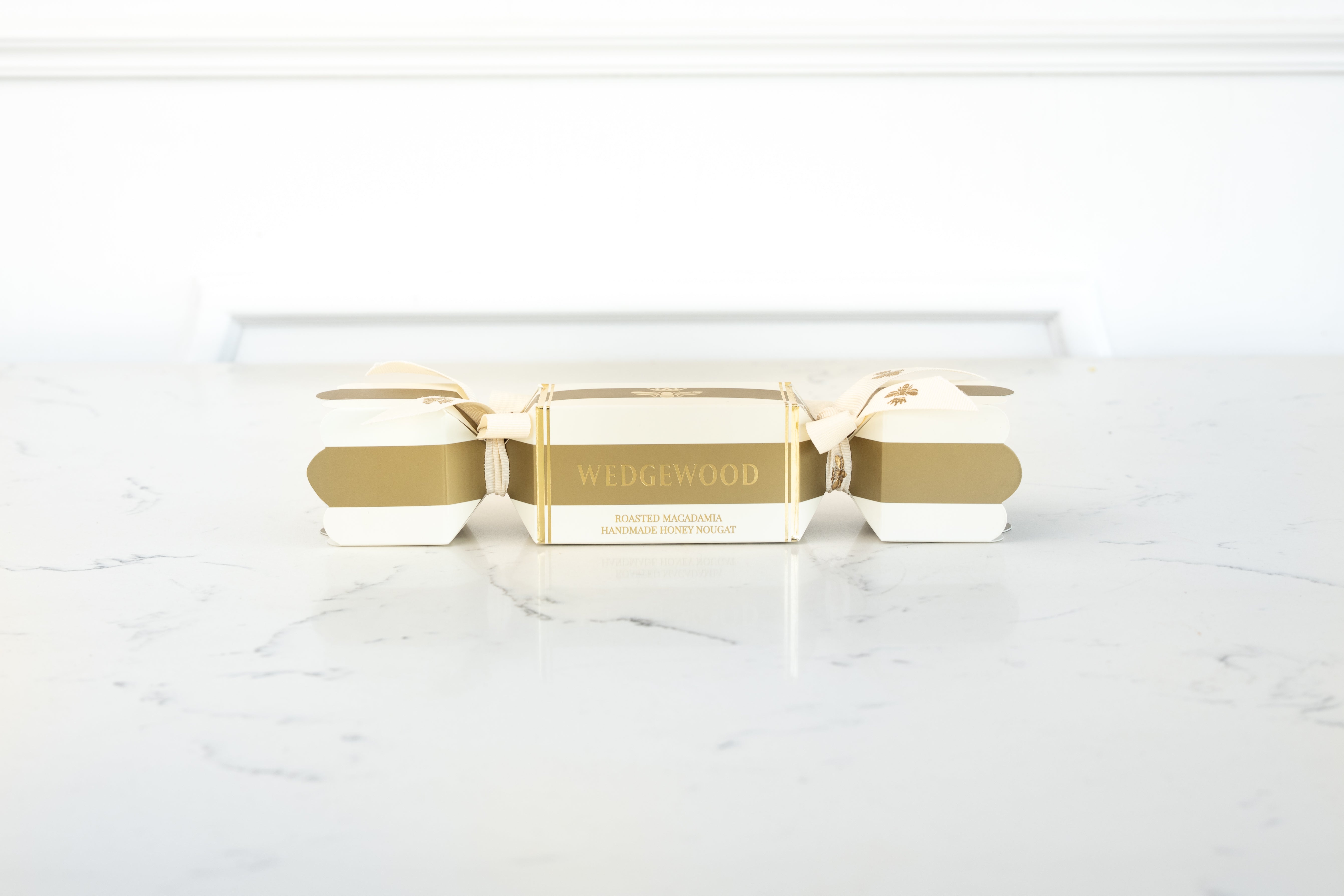 Small Macadamia Honey Nougat Cracker ā 3 bons bons