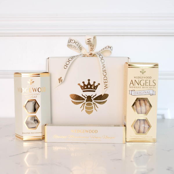Wedgewood Classic Hamper - Cream