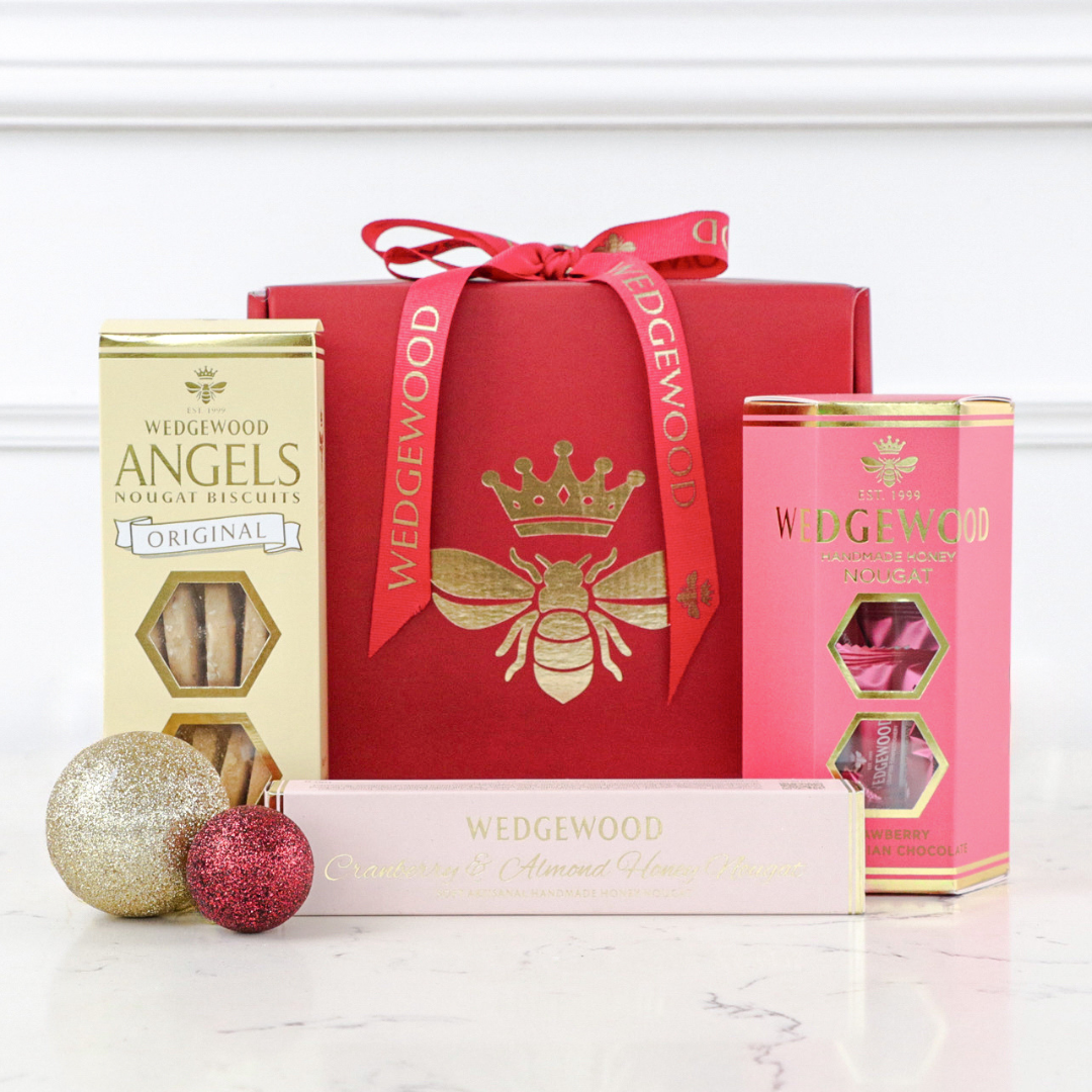 Wedgewood Classic Hamper - Christmas Red