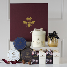 Load image into Gallery viewer, Decidedly Wedgewood Hamper | Wedgewood Nougat
