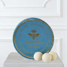 Load image into Gallery viewer, Wedgewood Macalettes Hat Box - White &amp; Dark Belgian Chocolate Peppermint
