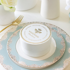 Wedgewood Macalettes Hat Box - White Belgian Chocolate & Sea Salt