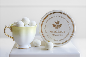 Wedgewood Macalettes Hat Box - White Belgian Chocolate & Sea Salt